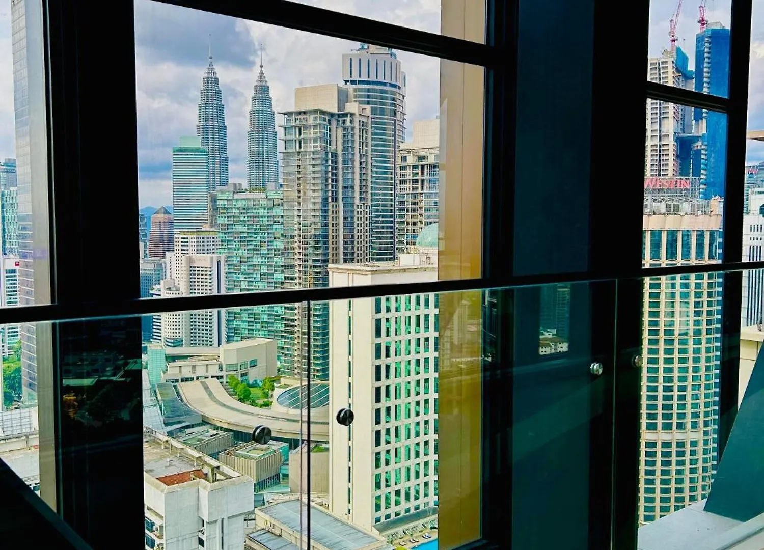 Apartment Axon Suites Kl Pavilion Kuala Lumpur