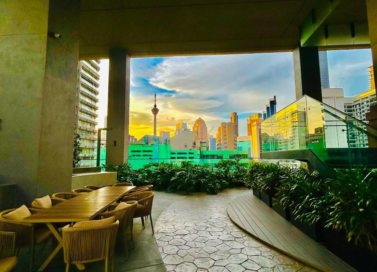 Axon Suites Kl Pavilion Kuala Lumpur Malaysia