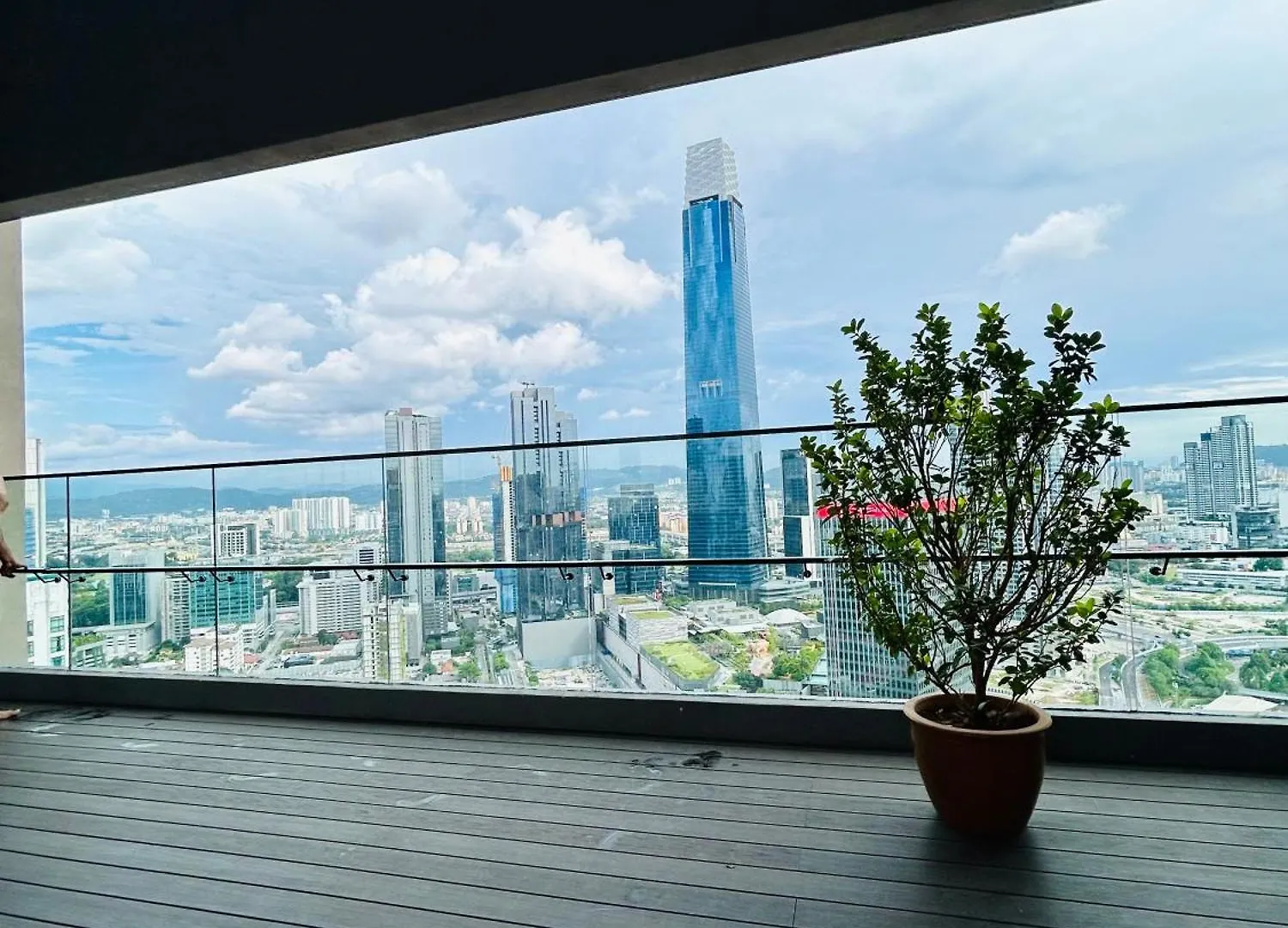 Axon Suites Kl Pavilion Kuala Lumpur